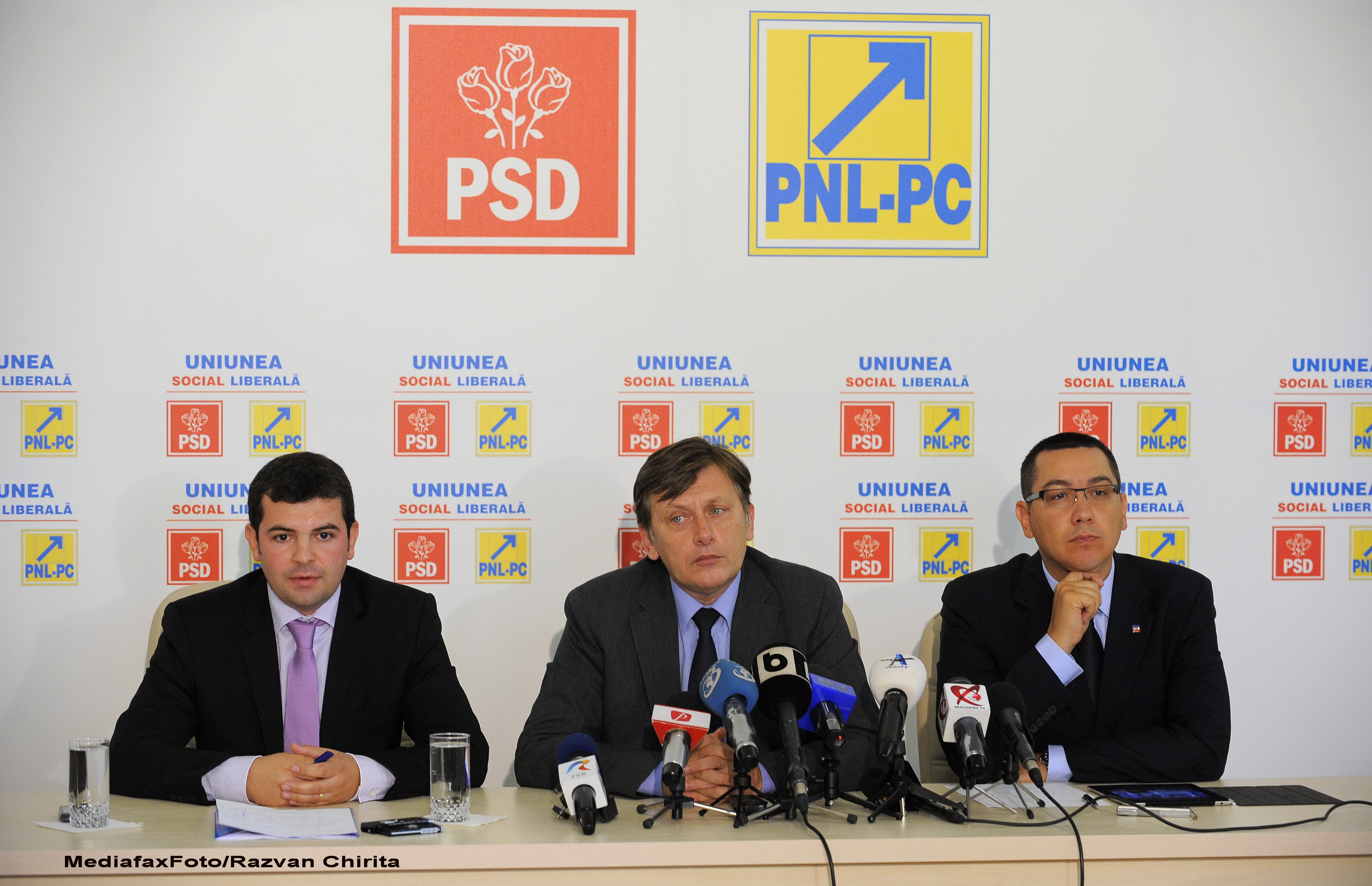 Victor Ponta: USL isi mentine propunerea, guvern tehnocrat care sa organizeze alegerile