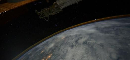 Cum se vede din spatiu scurgerea timpului pe Pamant. Imagini incredibile