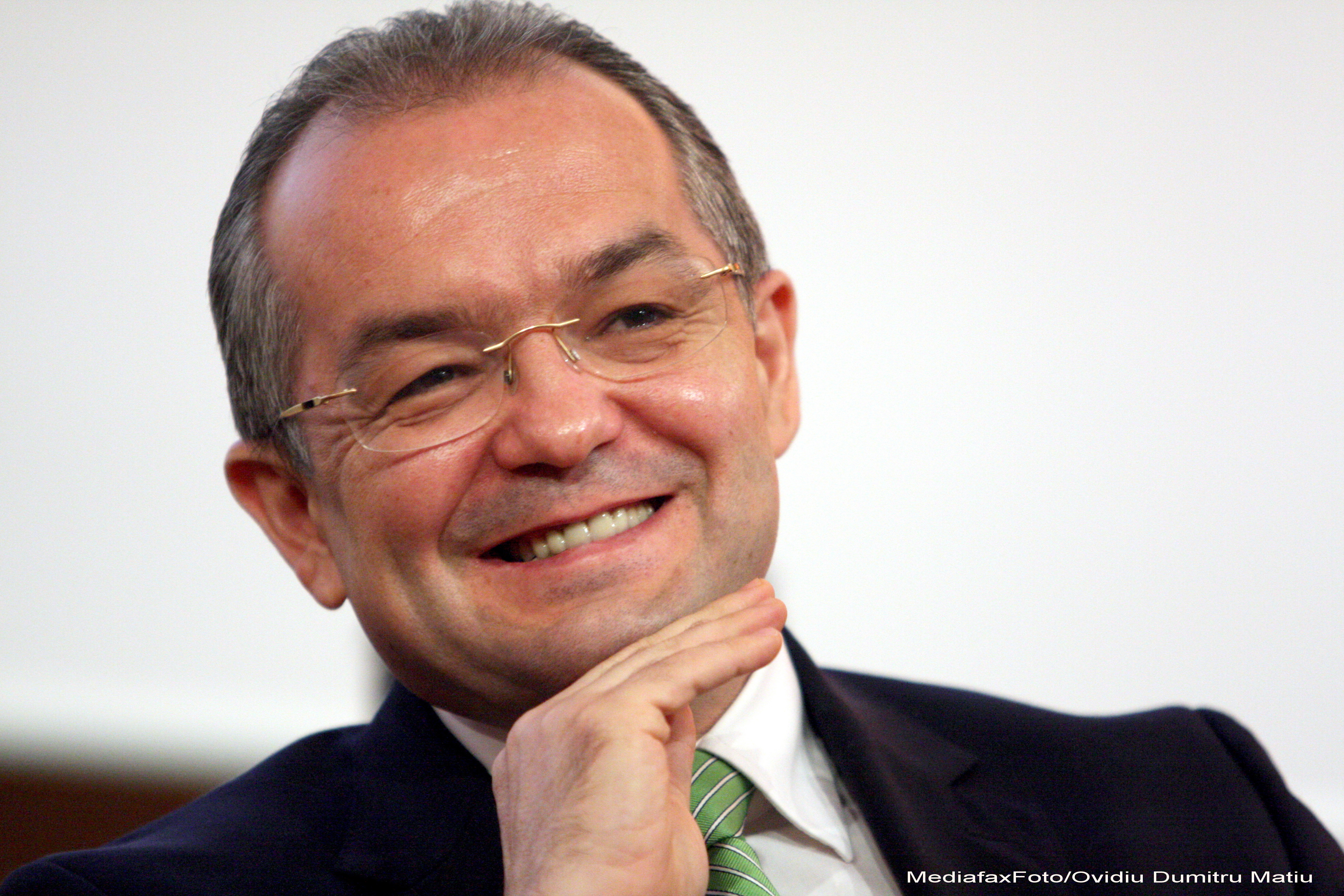 Emil Boc le spune romanilor de ce iubeste Romania. VIDEO