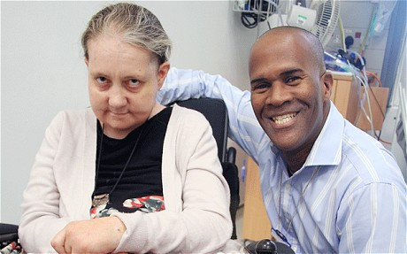 O operatie de 13 ore, pentru ca aceasta femeie sa poata face cel mai natural lucru din lume