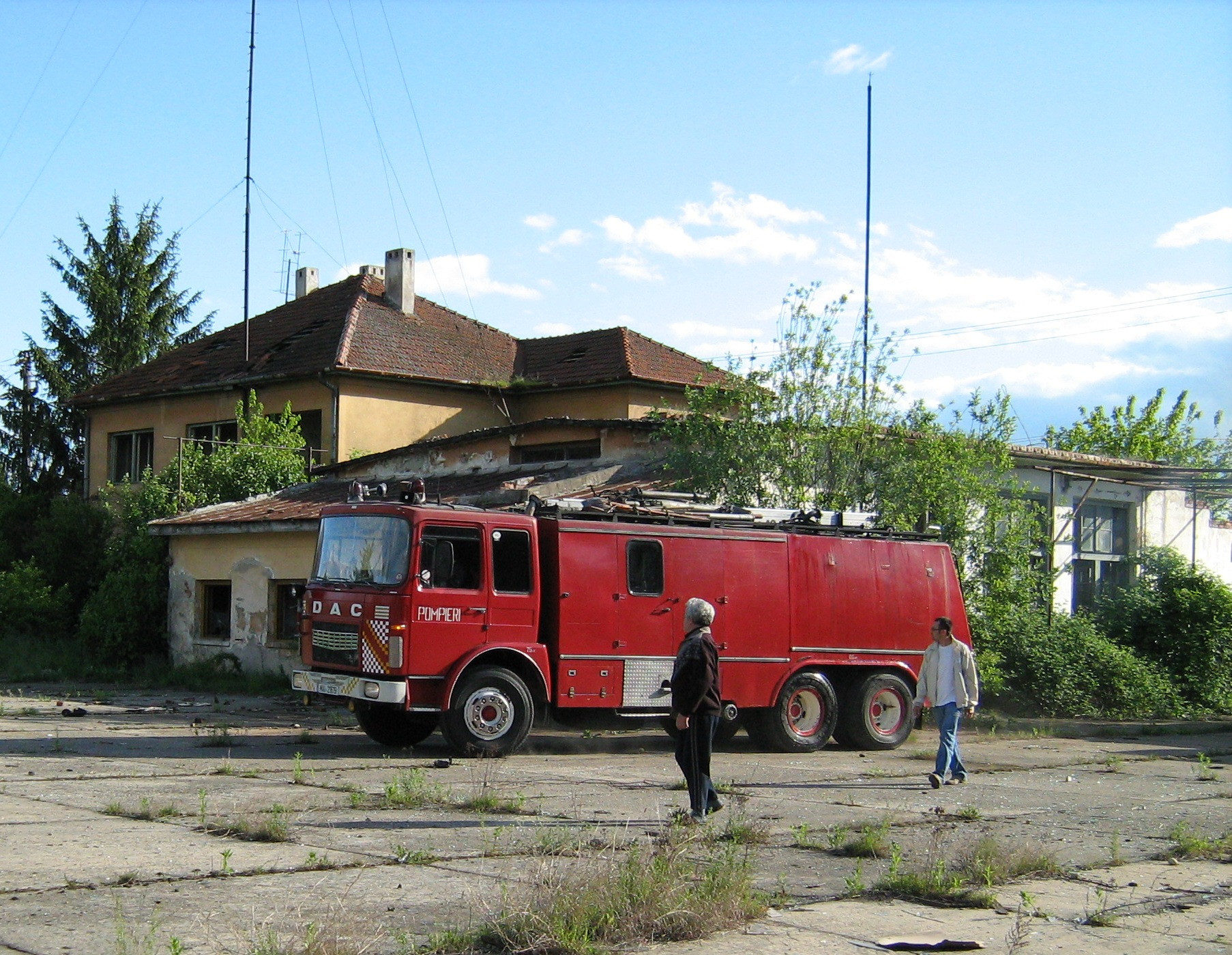 Nu pot bea nici o gura de apa. Locuitorii din Pordeanu sunt afectati de exploatarile de petrol