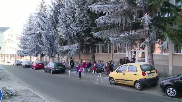 Colegii profesorului de pian care s-a iubit cu elevele sale, suspectati ca stiau ce se intampla