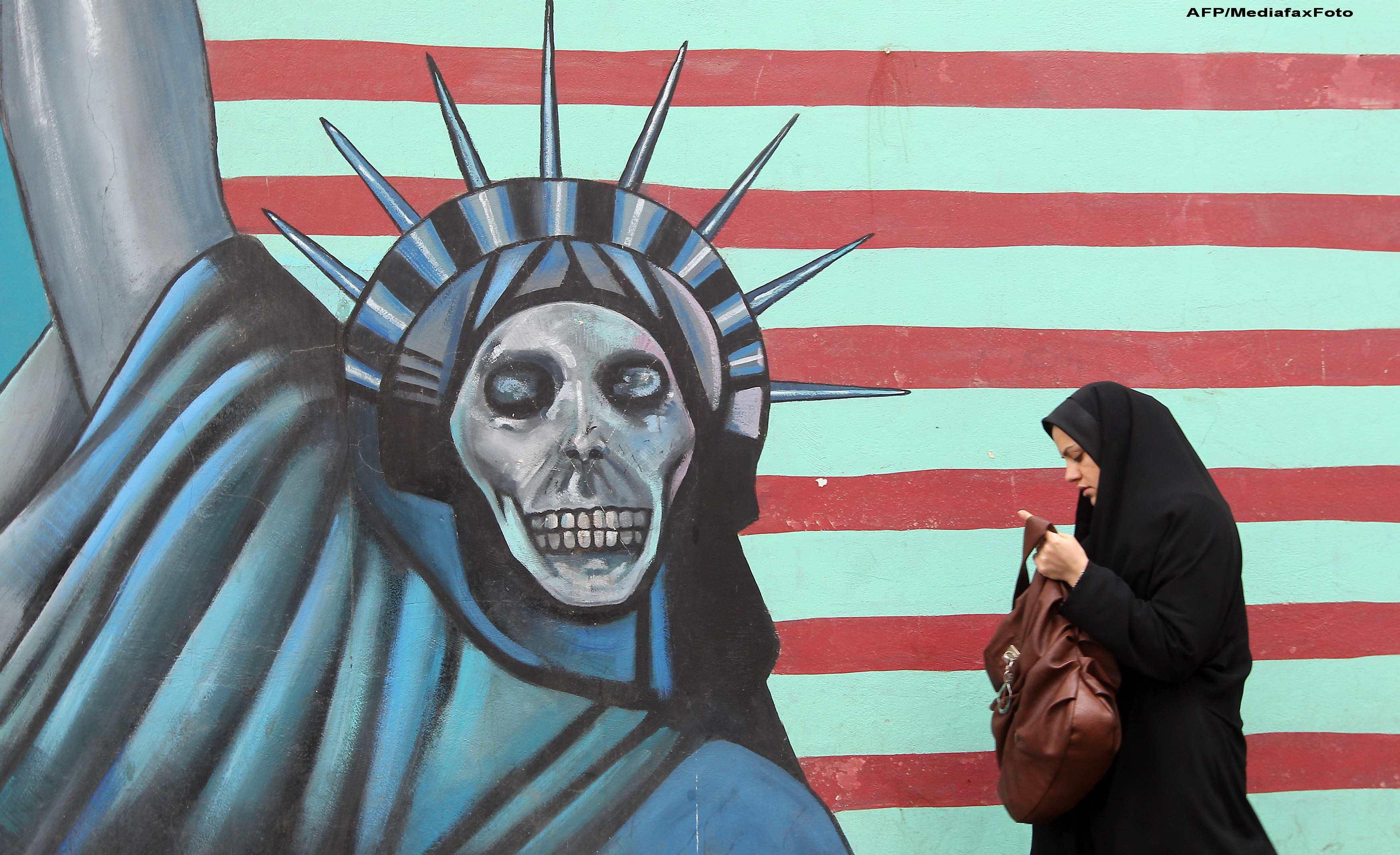 Iranul a arestat 12 agenti CIA care spionau programul nuclear si militar al Teheranului