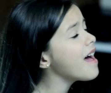 4 mil. de accesari in 10 zile si intreaga atentie a presei. Ce talent are aceasta fetita. VIDEO