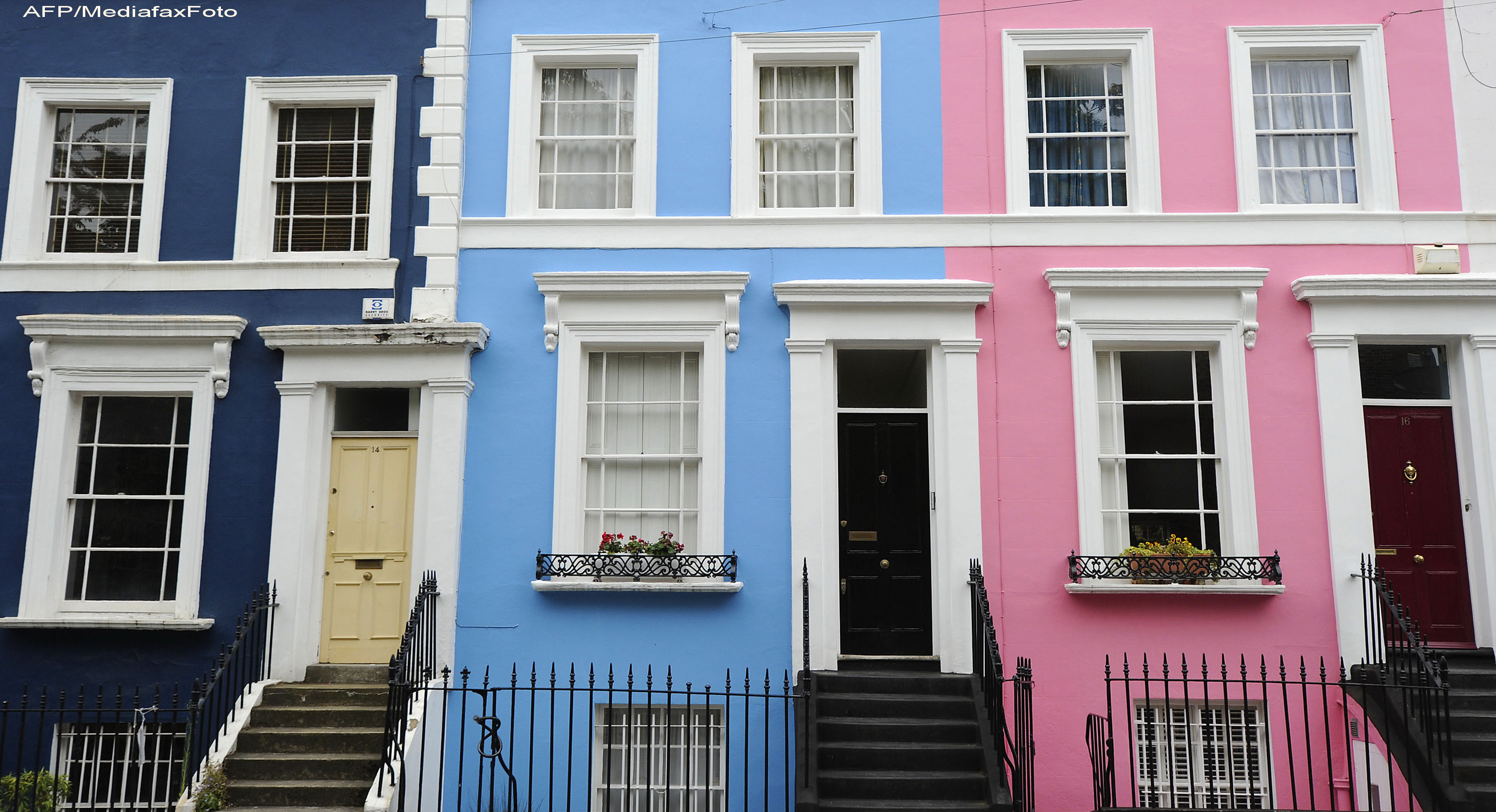 Metoda est-europeana. Cum poti sa stai GRATIS intr-o casa de 5,8 milioane de euro din Londra