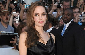 Copiii lui Brad Pitt si ai Angelinei Jolie bat apropouri: Shrek si Fiona se casatoresc, nu-i asa?