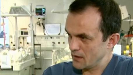 Catalin Carstoveanu, castigatorul campaniei Doctore, esti un erou. El salveaza inimile "ingerasilor"