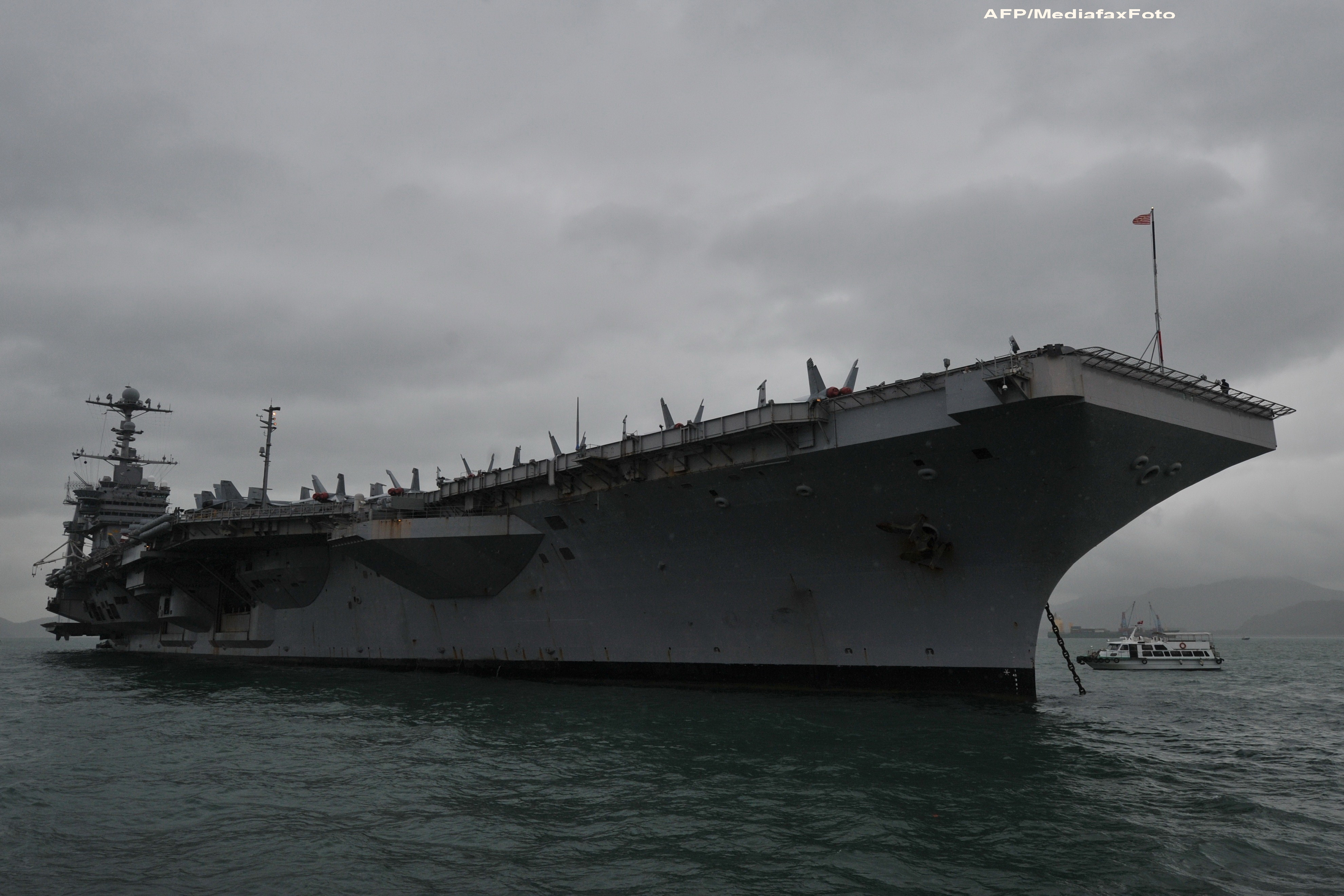 Portavionul american USS George Washington