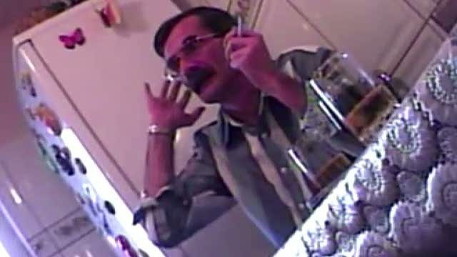 Romania, te iubesc!: A fost turnator la Securitate, e condamnat pentru pedofilie, dar e revolutionar