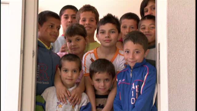 Campania "Vreau si eu parintii mei!" a schimbat legea adoptiilor. 40.000 de copii pot avea o familie