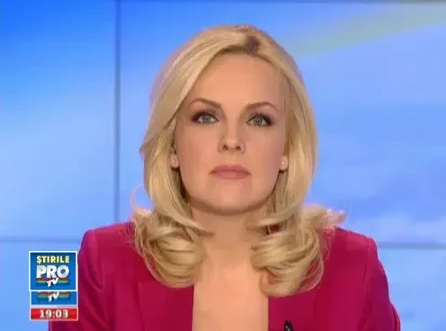 Pregatiri cu avioane de vanatoare pentru parada de 1 Decembrie.Festivitatea, LIVE pe stirileprotv.ro