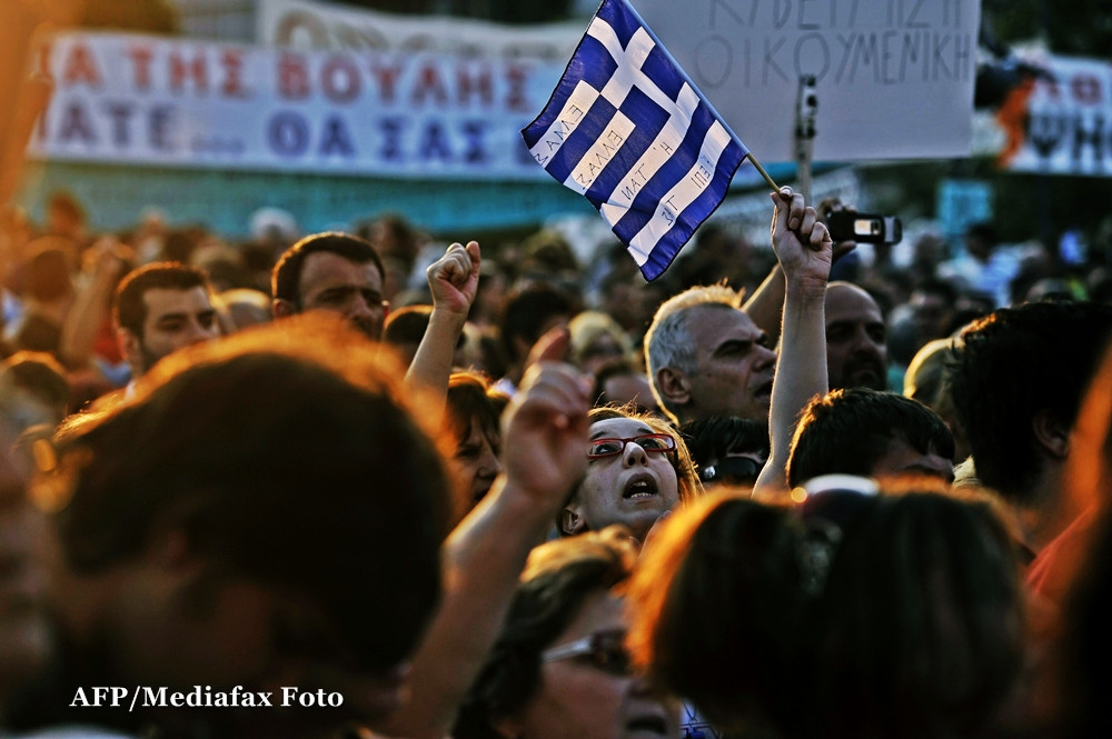 Europa injecteaza inca 8 miliarde de euro in perfuzia Greciei