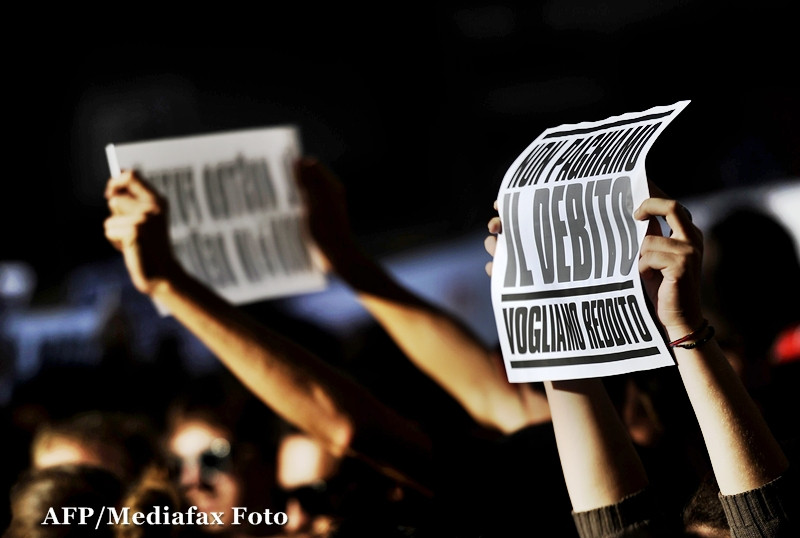 The Guardian: Italia risca sa intre in insolventa