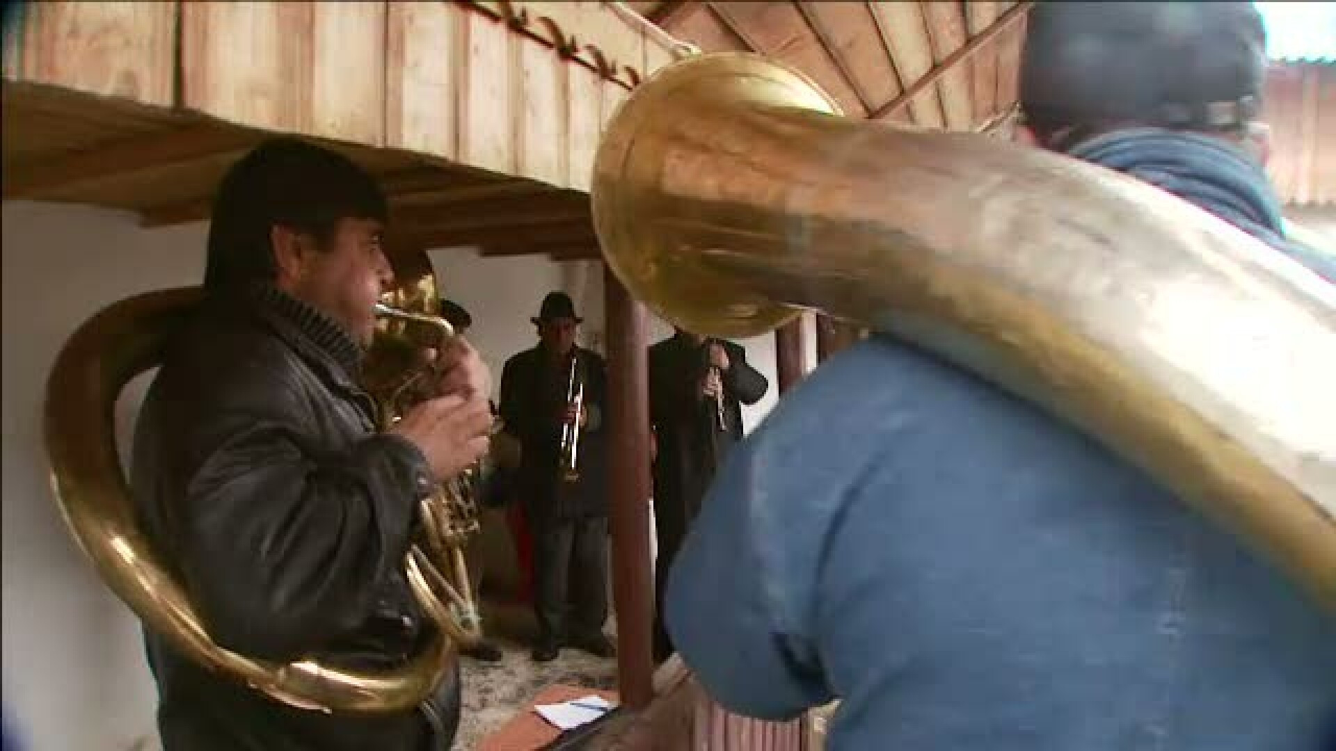 Muzica si talent cat Zece Prajini. Locul in care sangele clocoteste in ritmul goarnelor. VIDEO