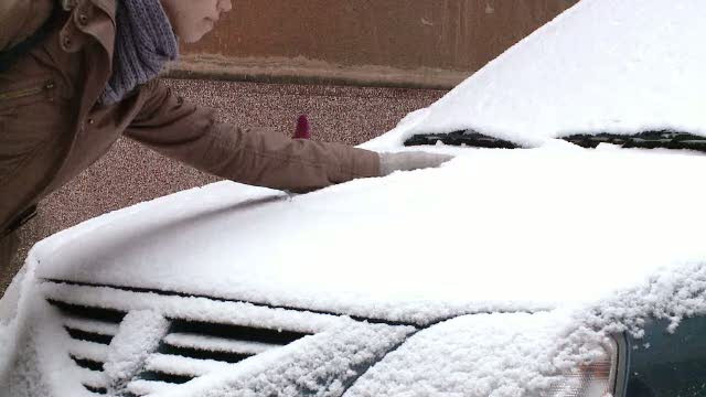 Ceata si zapada in vestul tarii. Politistii au inceput sa verifice cauciucurile de iarna