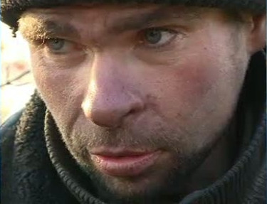 A ingrozit Moldova. Barbatul care a ajuns sa mance CAINI si PISICI, din cauza saraciei