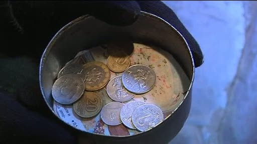 Capitala cu mai multi cersetori ca Bucurestiul a gasit solutia: amenzi si pentru cei care DAU bani