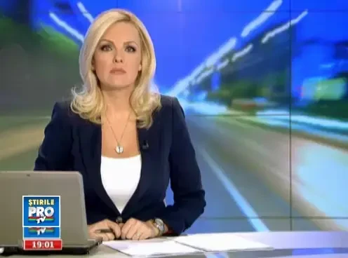 Ambulanta spulberata in intersectie. 7 persoane au fost ranite. IMAGINI de pe camera de supraveghere