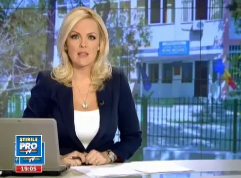 Protest la Jean Monnet, dupa demiterea conducerii. Profesoara: "Trebuia sa fie un tap ispasitor"