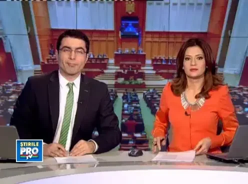 Bugetul pe 2012, subiect de glume intre parlamentari. "Pai nu putem sa nu radem"