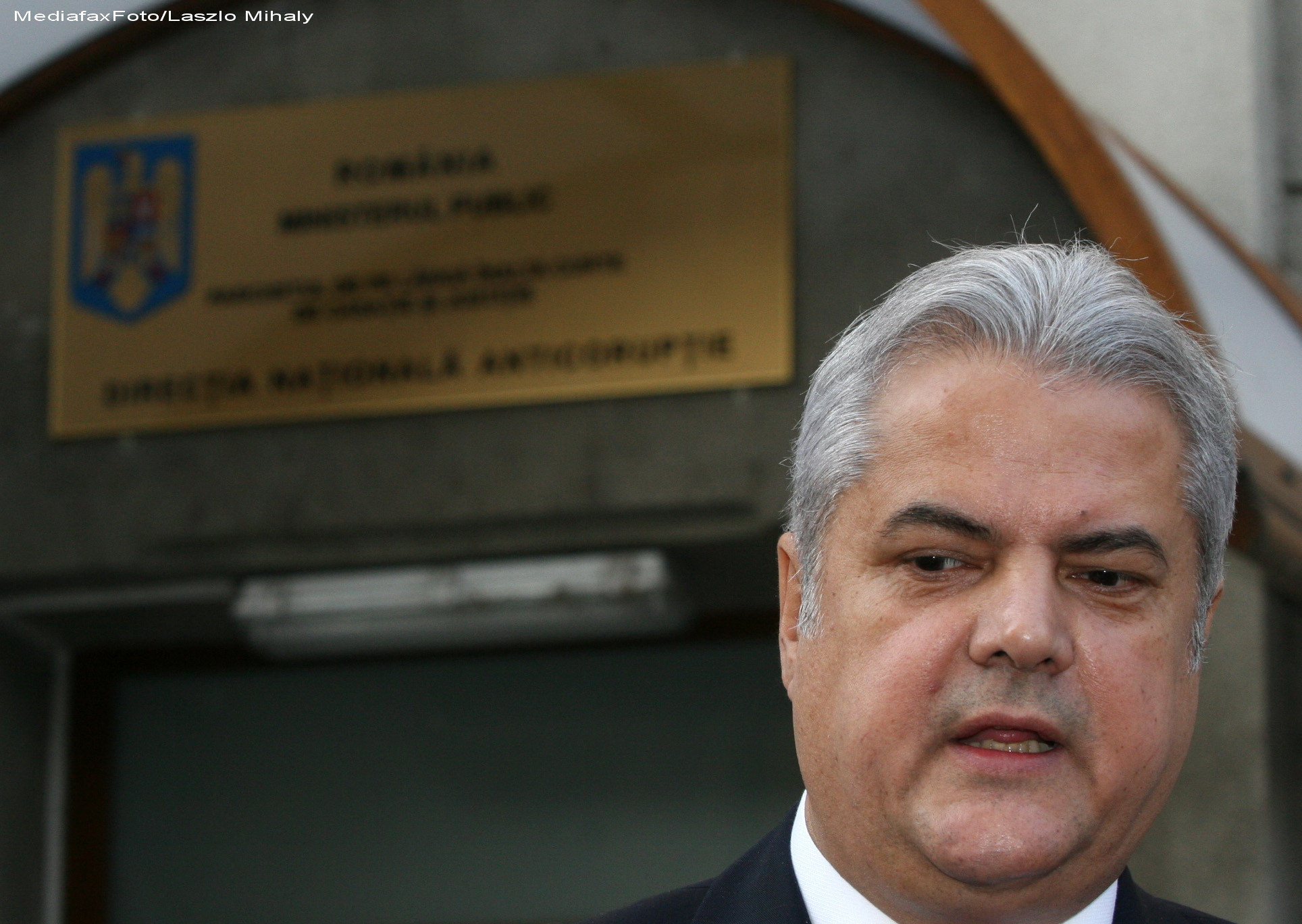 Nastase, comparat cu Bettino Craxi. Presa internationala despre condamnarea si tentativa de suicid