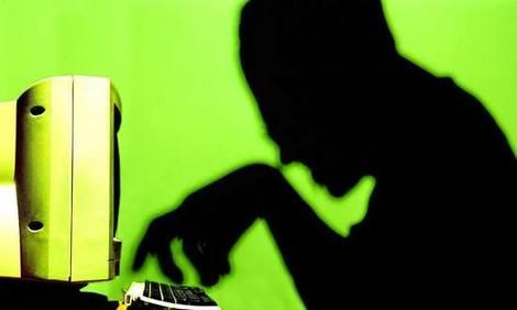 Un virus de Facebook pune calculatorul tau in mainile hackerilor. Vezi cum sa te feresti