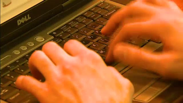 A castigat 3 milioane de dolari din criminalitate informatica: "Intru in orice server in cateva ore"