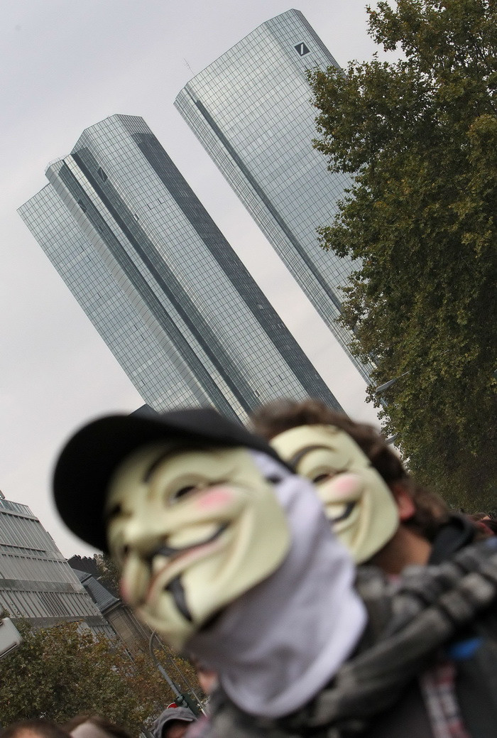 Bomba in plic pentru unul dintre cei mai importanti bancheri ai Europei, descoperita cu razele X