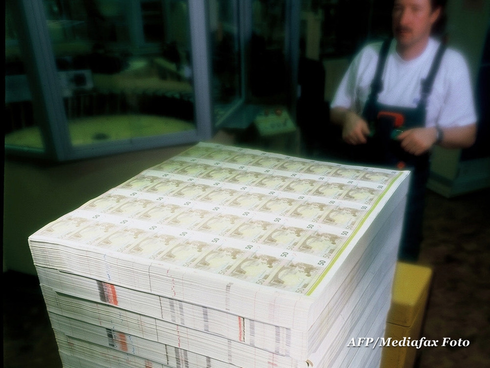 WSJ: Bancile centrale europene isi fac planuri pentru destramarea zonei euro si revenirea la monede