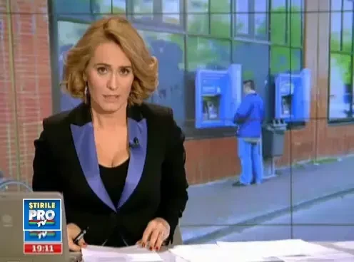 Luna cadourilor atrage hotii. Cum va feriti de infractorii care instaleaza dispozitive pe ATM-uri