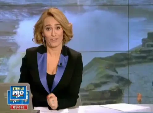 Alerta de vant in Marea Britanie. Rafale de 240 de km la ora au ridicat valuri inalte cat cladirile