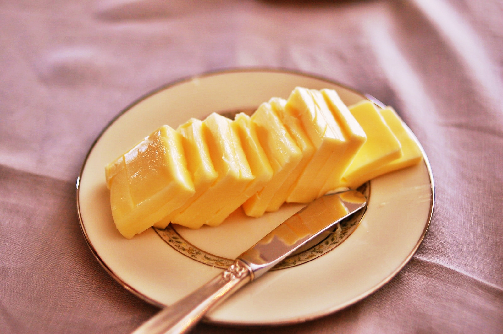 O tara mult mai bogata decat Romania are nevoie ca de aer de ce mananci tu dimineata