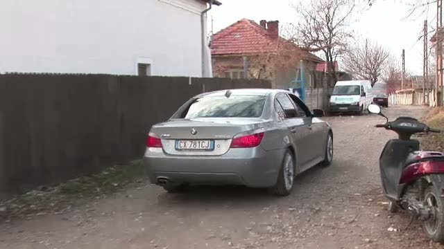 Isi muta BMW-urile si isi ascund animalele. Ce fac romanii ca sa ia in continuare ajutor de la stat