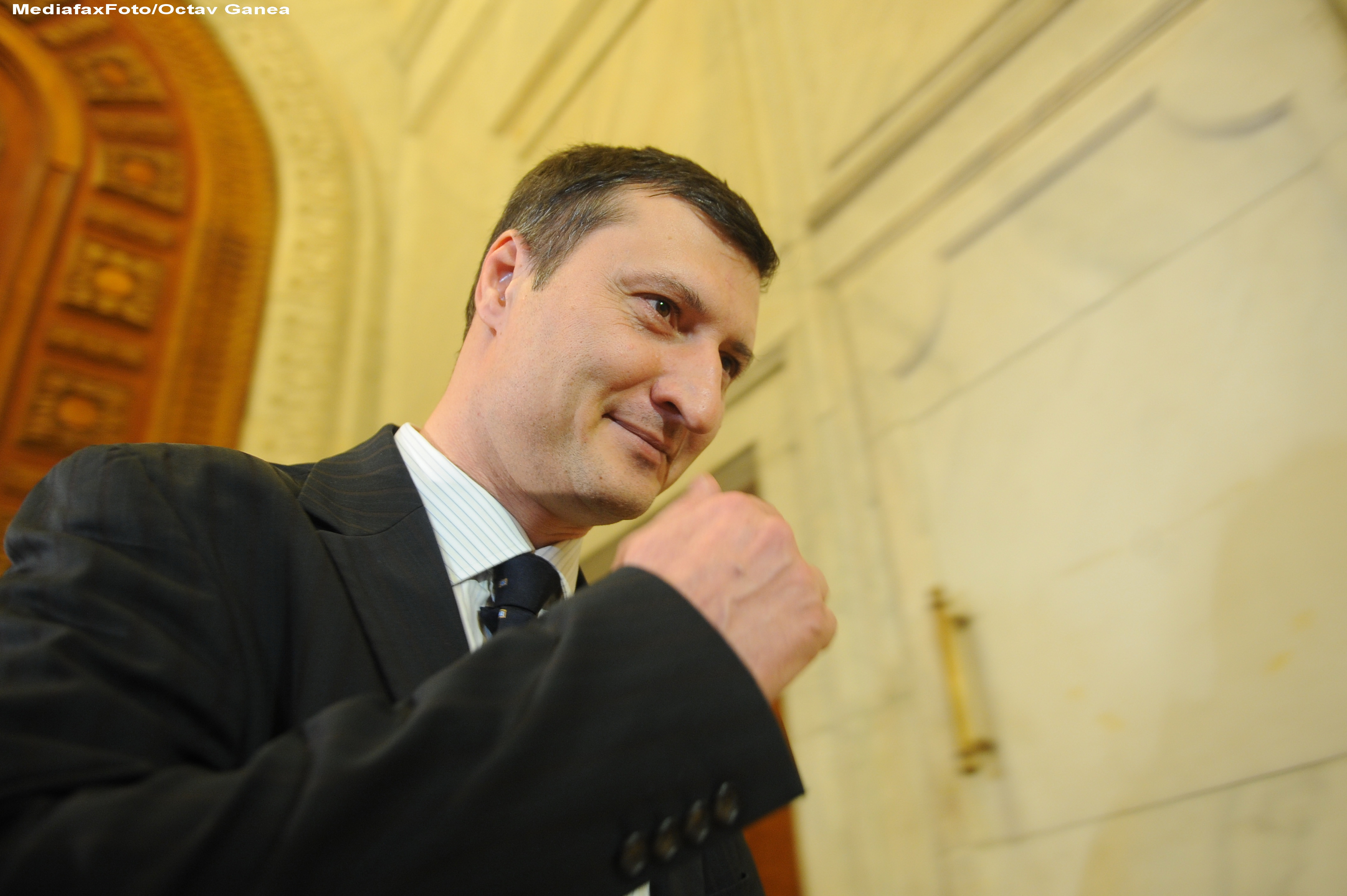 Urmarit de ghinion. Deputatul PDL Dan Pasat a accidentat cu masina o femeie