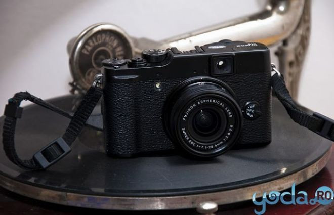 Masina timpului. Review la cea mai noua camera retro