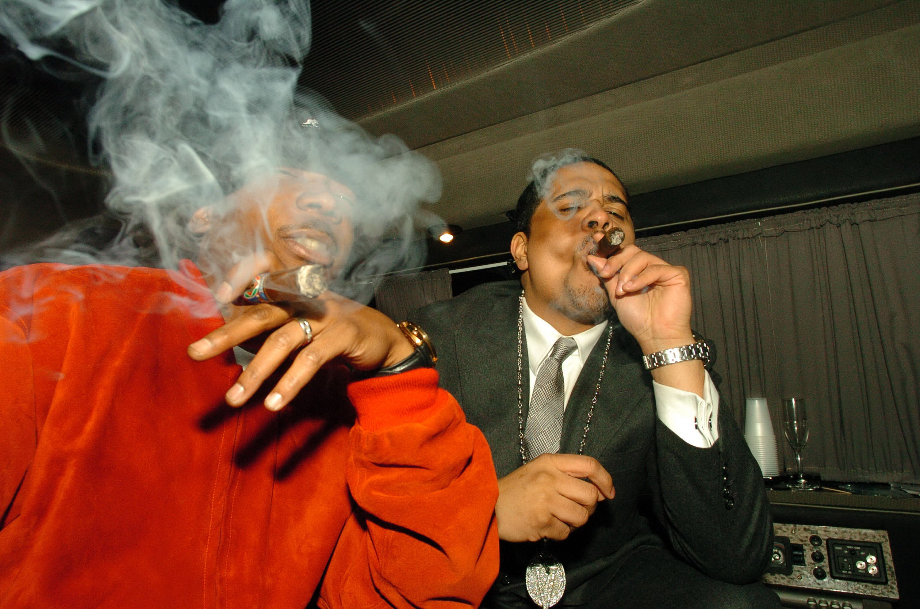 Bordelurile cu circuit inchis din zone de lux ale Capitalei. Un american celebru, printre clienti