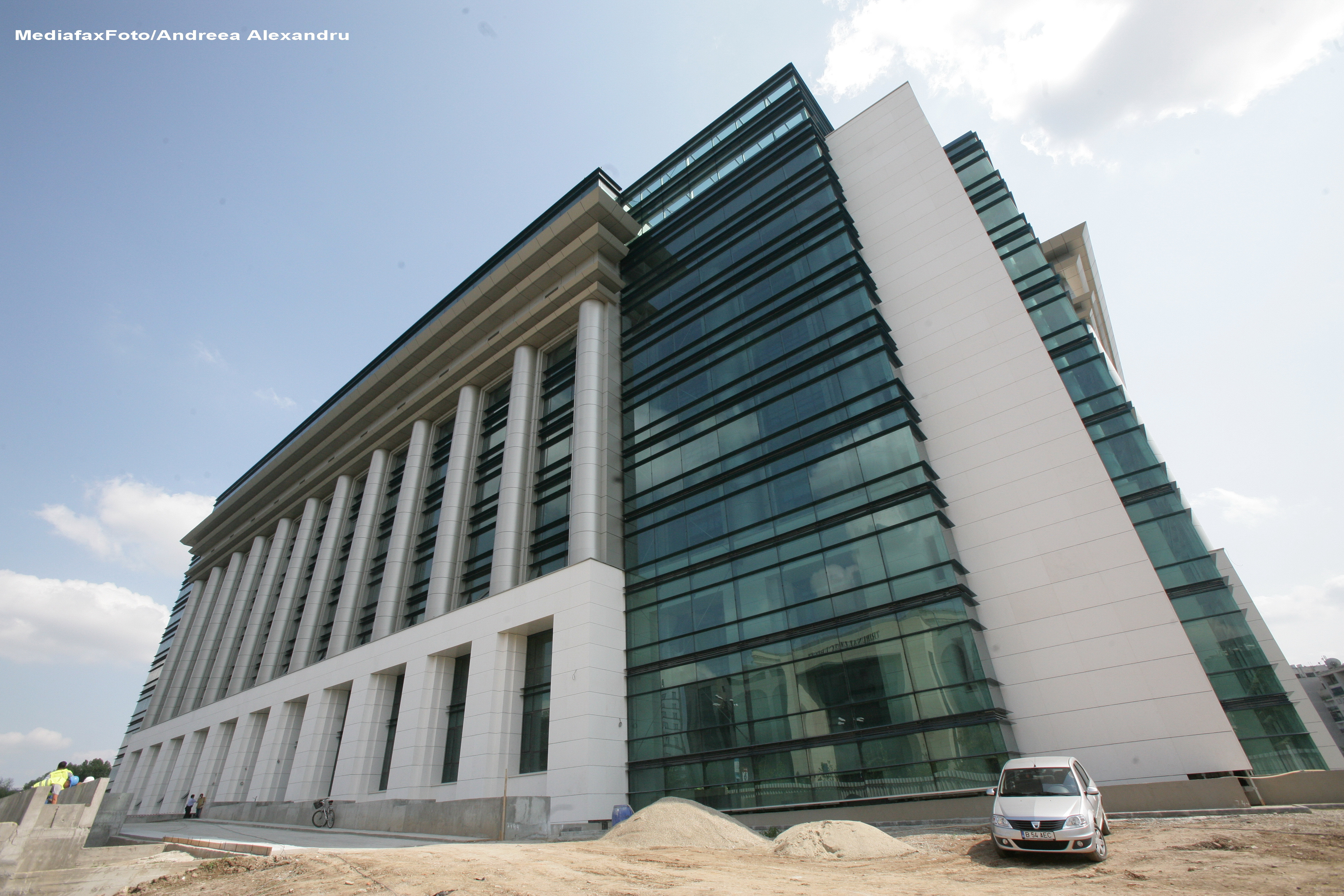 Noul sediu al Bibliotecii Nationale va fi inaugurat pe 15 decembrie de ministrul Kelemen Hunor