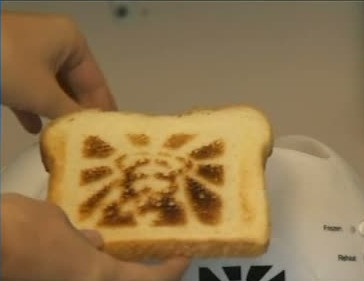 Inventia de succes care le permite oamenilor sa manance Iisus pe paine, la propriu