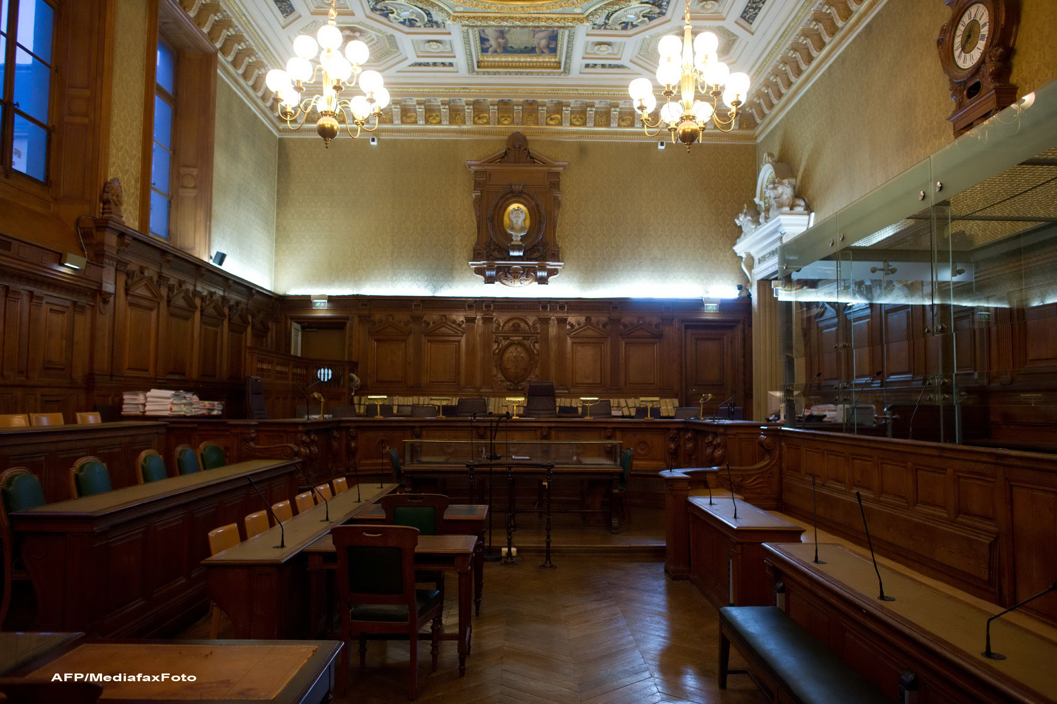 Carlos "Sacalul", condamnat la inchisoare pe viata pentru atentatele din Franta. "Allah Akbar!"