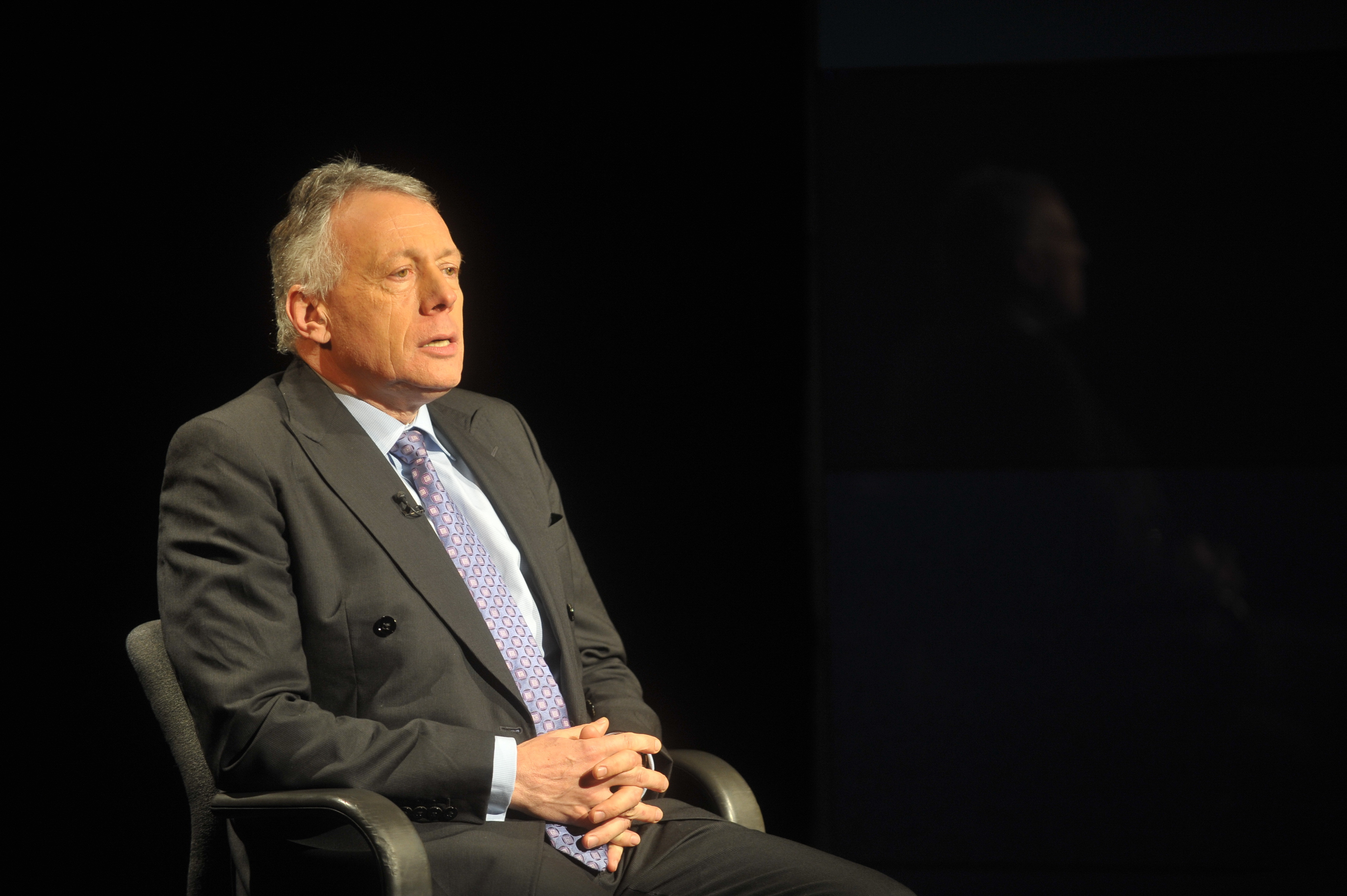 Taxa auto se amana cu un an. Borbely: "O decizie politica, intr-un moment bun"