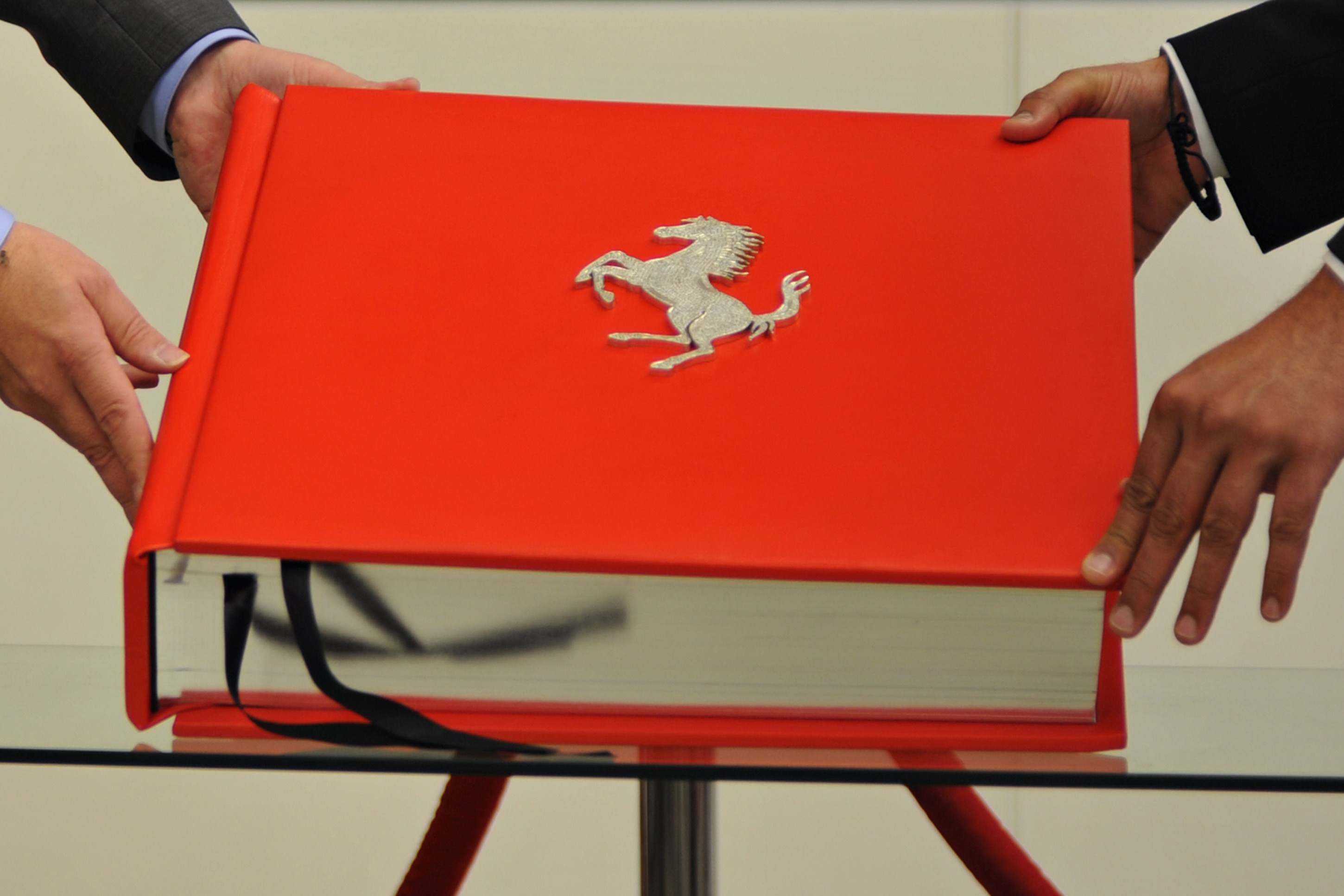 Ferrari si Pepsi platesc milioane de dolari pentru 2 minute de actiune. Cele mai scumpe reclame