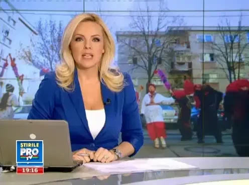 Colindatori cu mult zgomot si putina muzica. Traditia care a inceput sa se joace cu nervii romanilor