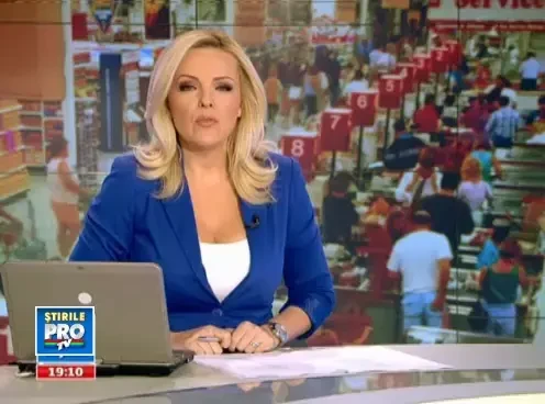 Numarand zilele pana la Craciun, magazinele si centrele comerciale si-au prelungit programul