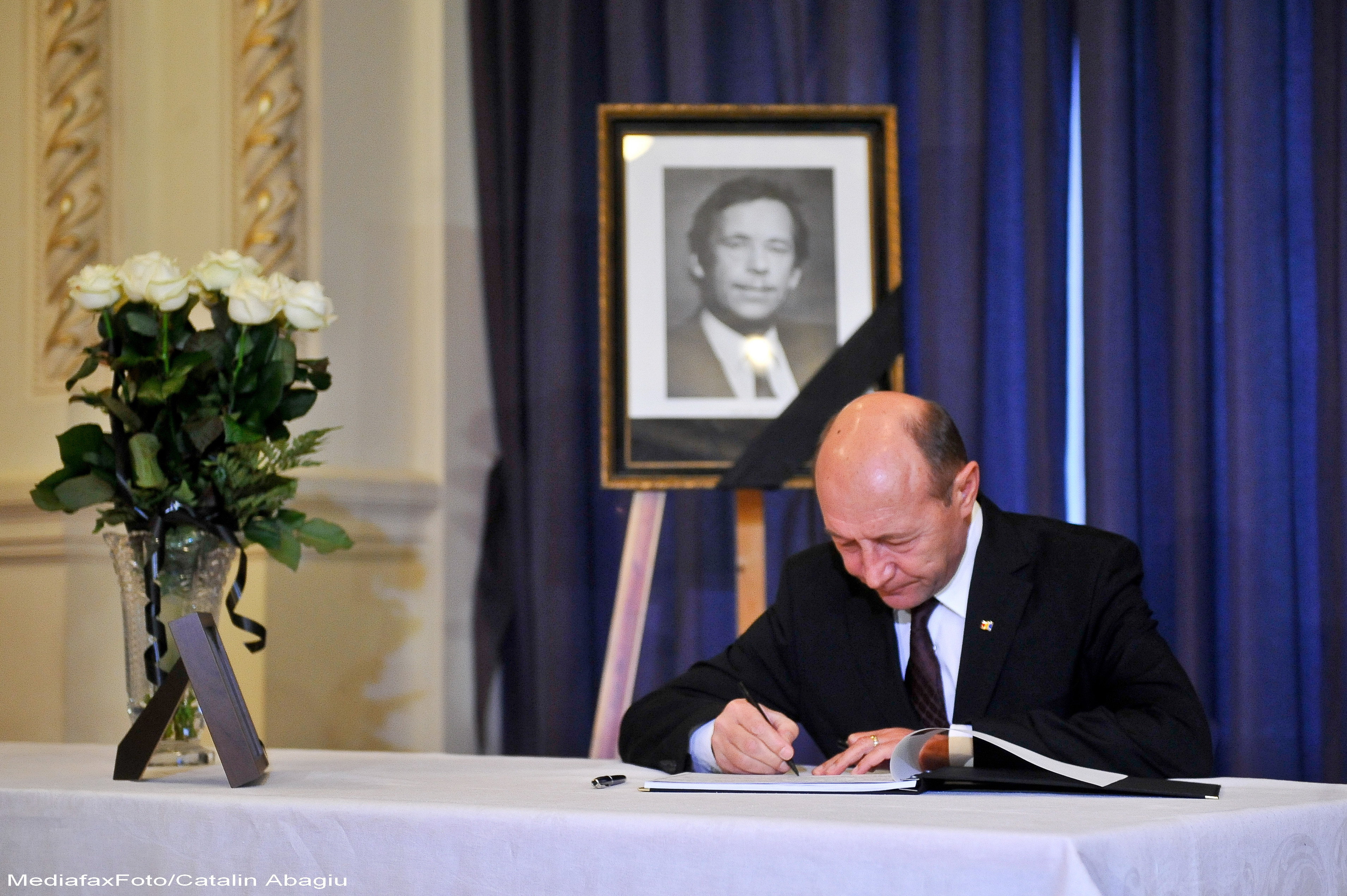 Traian Basescu, despre Vaclav Havel: Nu exista cineva care sa-i fie echivalent in Europa de Est