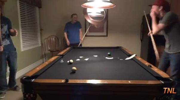 Nu te uita daca nu te tin nervii. Cele mai dureroase accidente domestice ale anului 2011. VIDEO