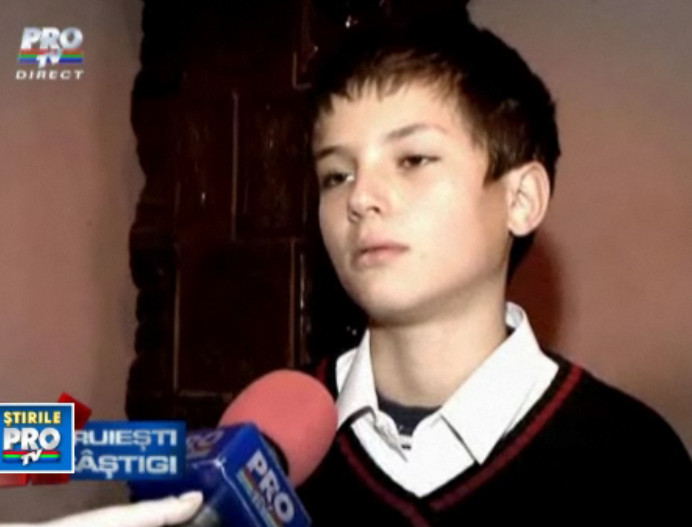 Daruiesti si castigi: "Mi-a ajuns copilaria". Povestea lui Claudiu, baiatul care ia numai note de 10