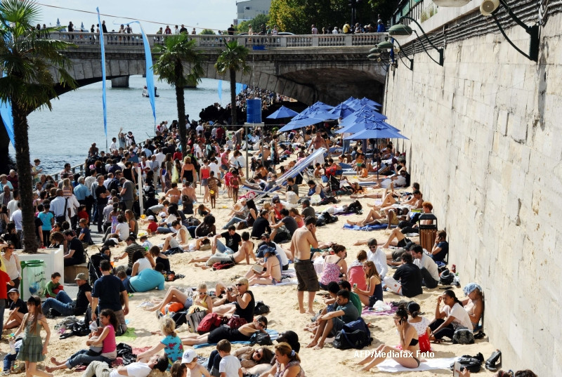 Numarul romanilor care si-au petrecut vacanta in straintatate a crescut cu 25-30% in 2011