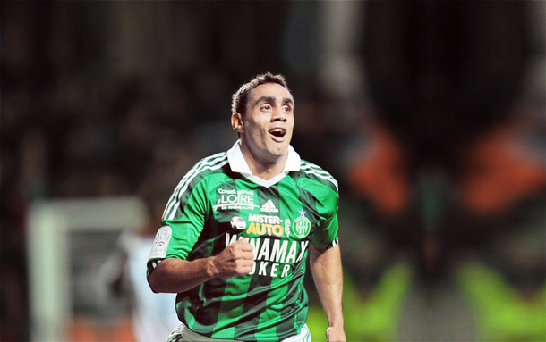 Banel Nicolita si Cristina isi unesc destinele si in fata lui Dumnezeu. Cine va participa la eveniment