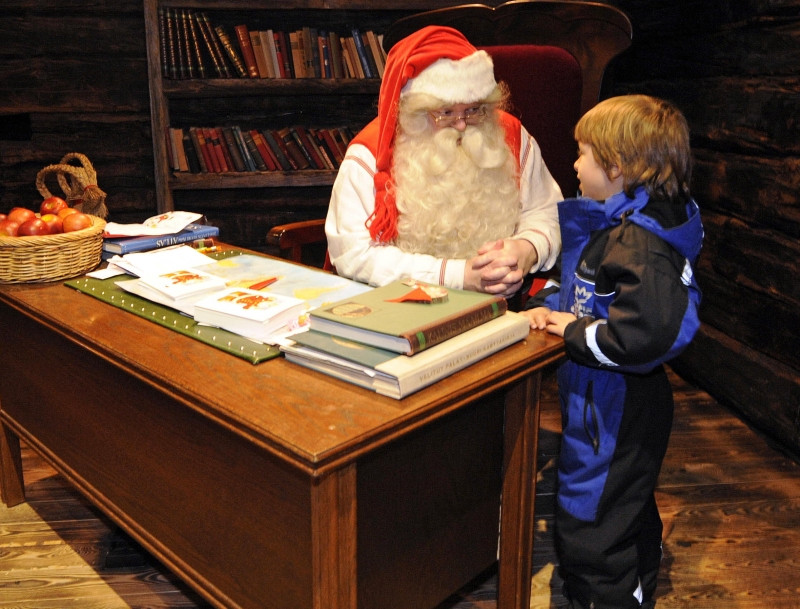 Povestea baietelului de 11 luni care a a primit un "cadou" mortal de la Mos Craciun