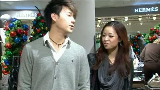 Chinezii, clientii preferati ai britanicilor. Cheltuiesc de 15 ori mai mult decat unul de-al lor